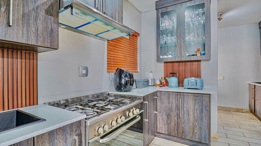 To Let 3 Bedroom Property for Rent in Cashan North West